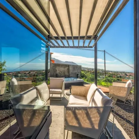 Llombet Home, Un Enclave Privilegiado Villa
