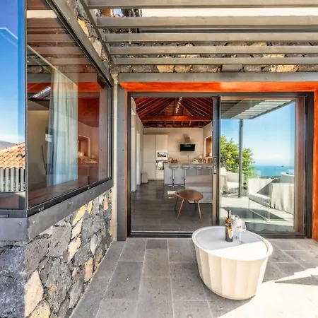 Llombet Home, Un Enclave Privilegiado * إل باسو